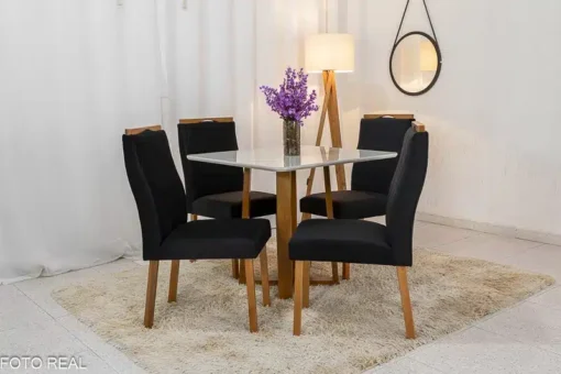 Mesa de Jantar Pedro Mel Vidro Off 90×90 4 Cadeiras Lisboa Veludo Preto Madeira Maciça Art Assento