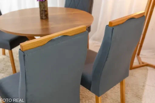 Mesa de Jantar Simpatia Tampo Redondo 108×108 Cinamomo 4 Cad. Lisboa Veludo Cinza Madeira Maciça - Imagem 5