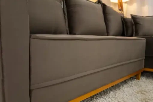 Sofá 3 Lug. Milão C/Chaise Lado Direito Veludo Marrom Larg. 2.30m – Molas Ensacadas - Imagem 4