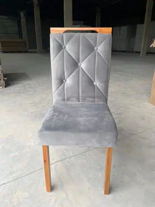 Mesa Salinas 90 Cinamomo/Off White com 4 Cadeiras Yasmim Veludo Cinza Grafite – AVALON DECOR + KM DECOR - Imagem 2