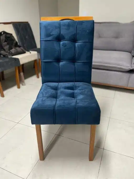 Mesa Alegra 120 Cinamomo/Off White com 4 Cadeiras Sophia Veludo Azul – JCM MOVELARIA + WM DECOR - Imagem 2