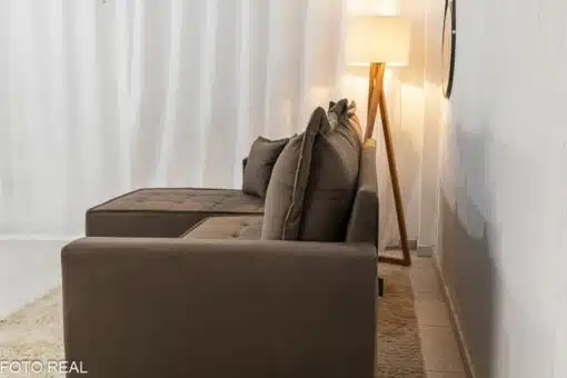 Sofá 3 Lug. Milão C/Chaise Lado Direito Veludo Marrom 815 Larg. 2.30m - Molas Ensacadas - Imagem 6