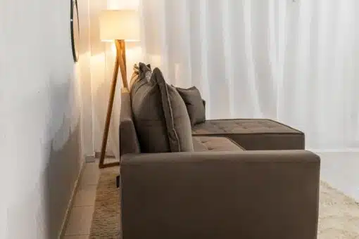 Sofá 3 Lug. Milão C/Chaise Lado Esquerdo Veludo Marrom 815 Larg. 2.30m - Molas Ensacadas - Imagem 5