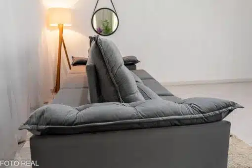 Sofá Retrátil Reclinável Emanuelly 3.20m Veludo Cinza 20 - D28 Soft - Imagem 8