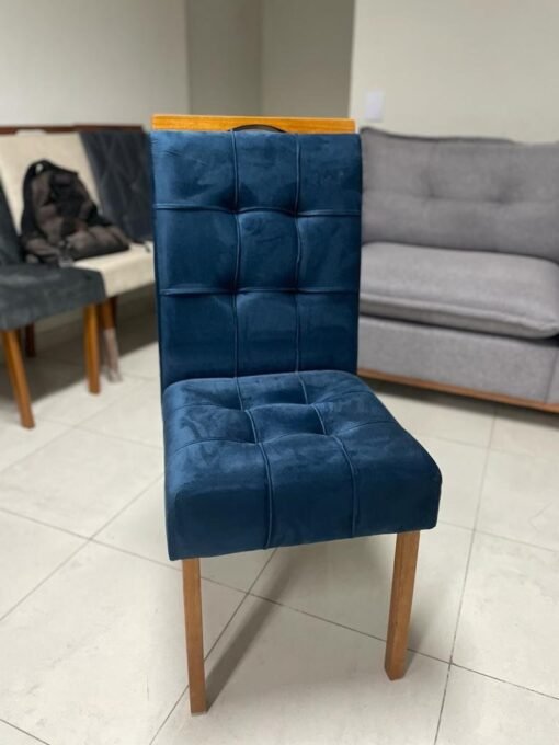 Mesa Atlas Mel/Off White Canto Barril 120×90 com 4 Cadeiras Sophia Mel/Veludo Azul – ART ASSENTOS + WM DECOR - Imagem 2