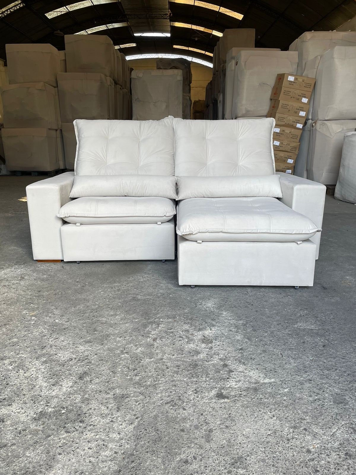 Sofá Retrátil e Reclinável Malu 2,30 m Bege – D’VITRINE ESTOFADOS - Imagem 6