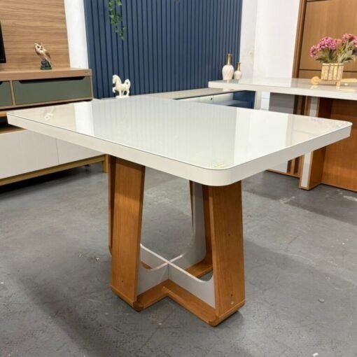 Mesa Sintonia (Tampo Maxi) 120 Amêndoa Clean/Off White com 4 Cadeiras Gênova Veludo Marrom – LOPAS + ART ASSENTOS - Imagem 2